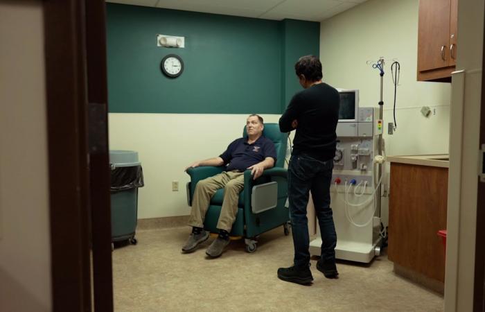 أندروز يحقق قفزة طبية: من كلية خنزير إلى حياة جديدة كأول متلقي لكلية بشرية