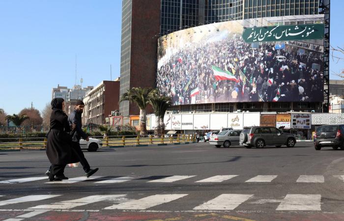 خامنئي:
      لا
      نريد
      الحرب
      وسنحاسب
      مثيري
      الشغب