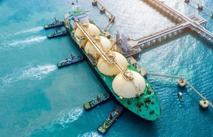 للمرة الأولى في تاريخها.. فنزويلا  تعلن توقع عقد لتصديرالغاز المسال