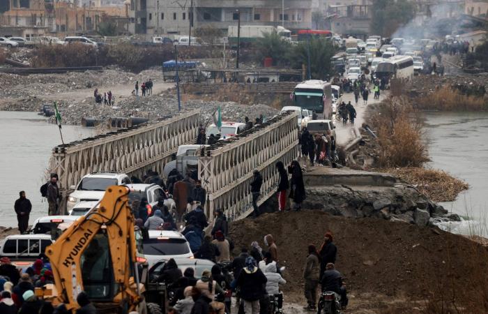 قائد
      «قسد»:
      قبلنا
      الاتفاق
      مع
      دمشق
      لوقف
      حرب
      «فرضت»
      علينا