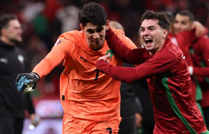 جماهير
      جزائرية
      تحتفل
      بتتويج
      السنغال
      بكأس
      أفريقيا