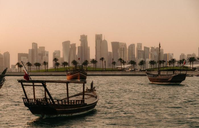 الأرصاد الجوية تحذر من رياح قوية وأمواج عالية في عرض البحر