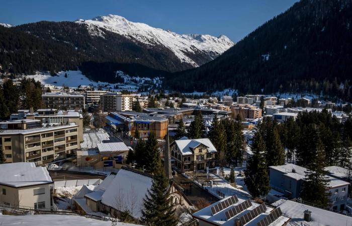 رئيس
      «دافوس»
      لـ«الشرق
      الأوسط»:
      الخليج
      مؤهّل
      لدور
      رئيسي
      في
      منظومة
      الذكاء
      الاصطناعي