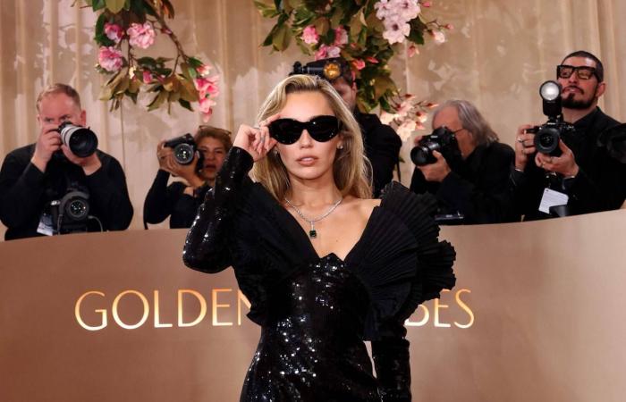 حفل
      «الغولدن
      غلوب»
      هذا
      العام...
      حنين
      لعصر
      هوليوود
      الذهبي
      واحتجاجات
      صامتة