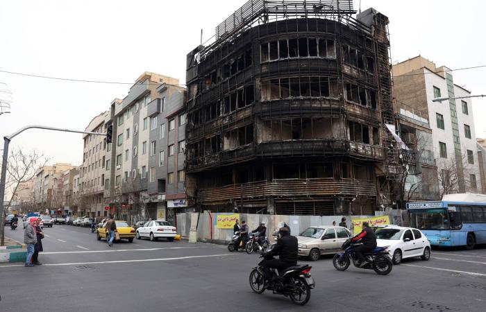 نائب
      إيراني
      بارز:
      الحصيلة
      النهائية
      لقتلى
      الاحتجاجات
      قيد
      الإعداد