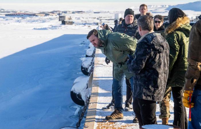 ترمب
      يتشدد
      في
      غرينلاند
      رغم
      الاعتراضات
      الأوروبية