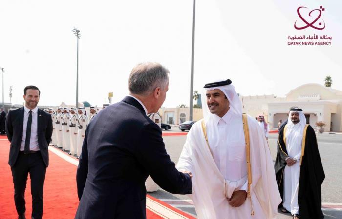  رئيس وزراء كندا يغادر الدوحة