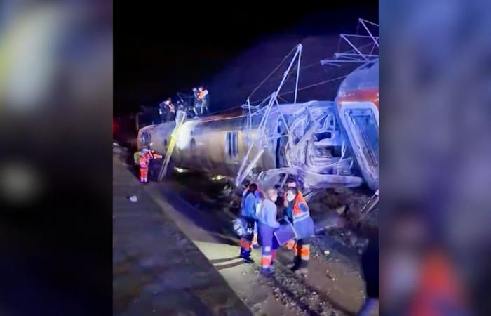 إسبانيا.. قطاران فائقا السرعة يخرجان عن المسار وسقوط قتلى وجرحى