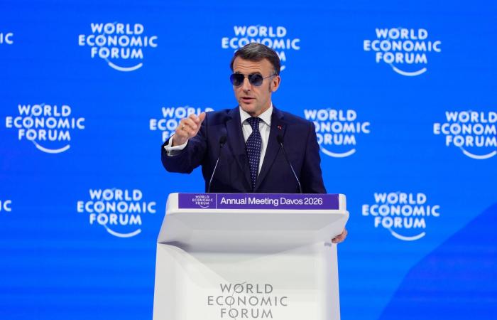 تتضمن
      تغيير
      اسم
      «ديزني
      لاند»...
      نحو
      280
      ألف
      دنماركي
      يوقّعون
      عريضة
      لشراء
      كاليفورنيا
      من
      ترمب