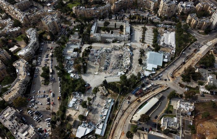 محافظ
      الرقة
      الجديد:
      الاستقرار
      الأمني
      تحقق
      بنسبة
      90
      %