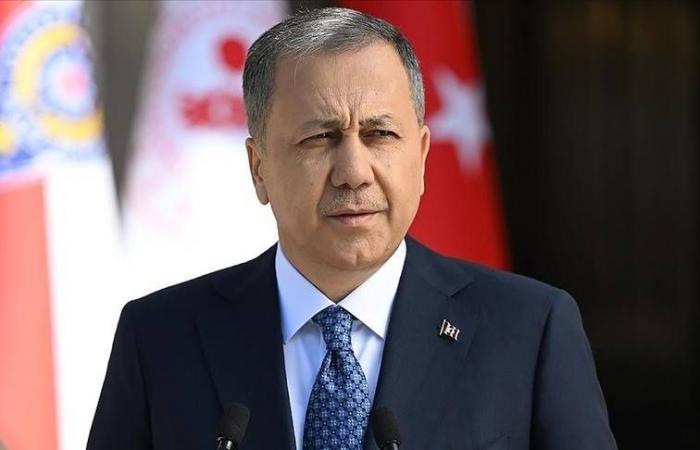 التباعد
      بين
      «حزب
      الله»
      و«التيار»
      في
      الانتخابات
      النيابية:
      خسائر
      سياسية
      للأول
      وعددية
      للثاني