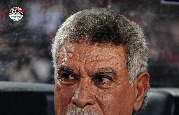 وزير
      الرياضة
      المصري:
      نرفض
      نبرات
      تشويه
      صورة
      الجماهير
      العربية