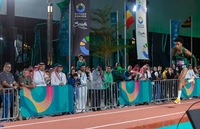 الدوري
      السعودي:
      الشباب
      يفشل
      في
      هز
      شباك
      النجمة
      ويكتفي
      بنقطة