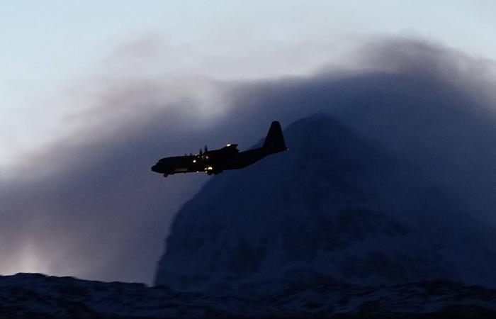 تتضمن
      تغيير
      اسم
      «ديزني
      لاند»...
      نحو
      280
      ألف
      دنماركي
      يوقّعون
      عريضة
      لشراء
      كاليفورنيا
      من
      ترمب