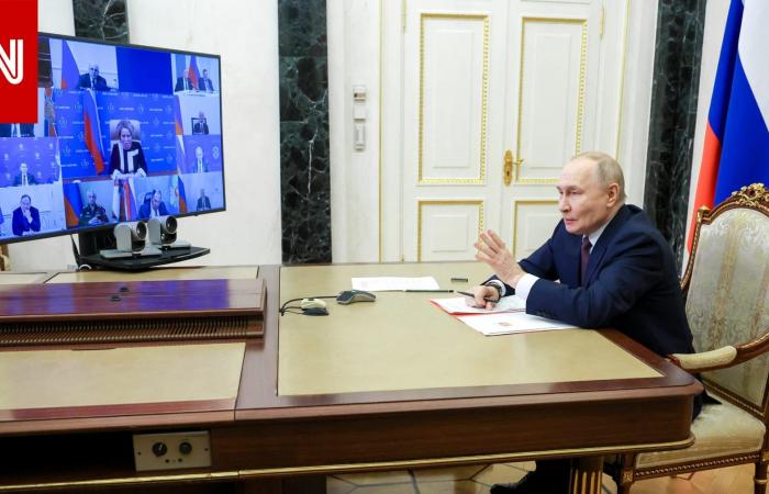 متابعة: بوتين: قيمة غرينلاند تقترب من مليار دولار.. وما يدور بشأنها لا يهمنا "على الإطلاق"