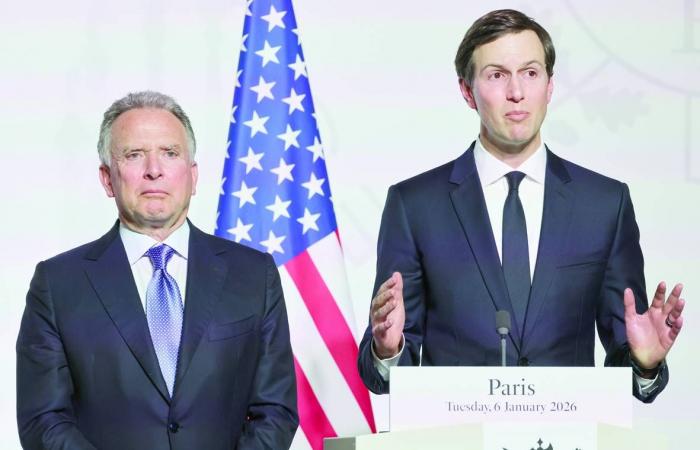 أوروبا
      في
      مواجهة
      ترمب:
      هل
      تطلق
      النار
      على
      نفسها
      باسم
      الردع؟