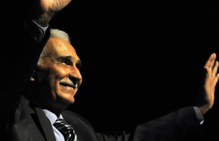 مصر.. نجل عبدالرحمن أبو زهرة يكشف عن موقف "مهين" حصل مع والده