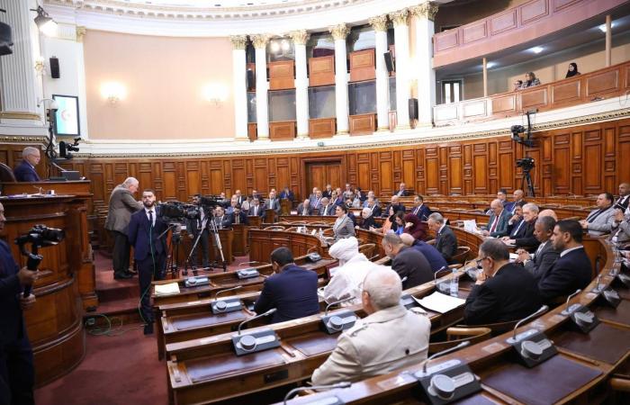 ترمب:
      سأحاول
      عقد
      لقاء
      بين
      زعيمي
      مصر
      وإثيوبيا
      بشأن
      «سد
      النهضة»