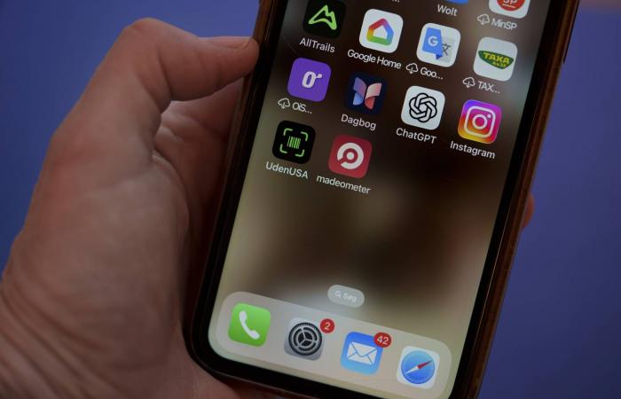 مصر:
      مطالبات
      بإعفاء
      المغتربين
      من
      «جمارك
      الجوال»