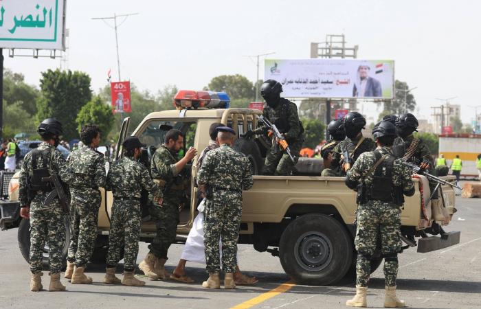 وزير
      دفاع
      سوريا:
      «قسد»
      بدأت
      عمليات
      اعتقال
      تعسفية
      في
      الحسكة
      بعد
      أقل
      من
      يوم
      على
      بدء
      وقف
      إطلاق
      النار