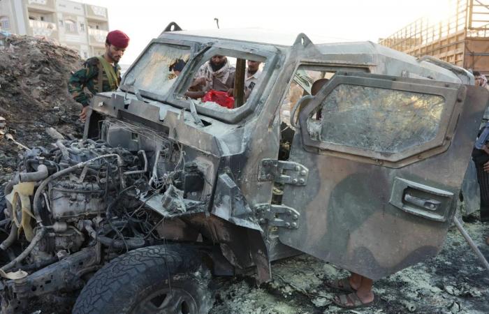 ترقب
      يمني
      لحكومة
      إصلاحات
      تنهي
      عهود
      الفساد
      والمحسوبية