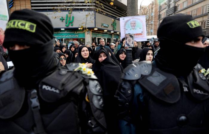 طهران
      ترفع
      سقف
      التحذير...
      وترمب
      يريد
      الدبلوماسية