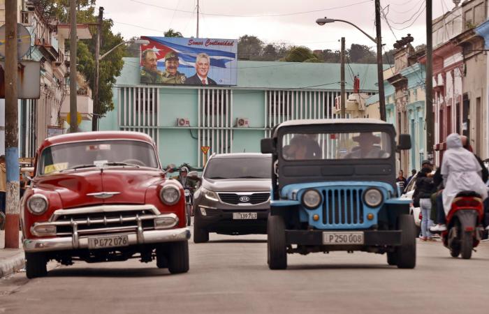 إدارة
      ترمب
      تنشط
      لتغيير
      النظام
      في
      هافانا