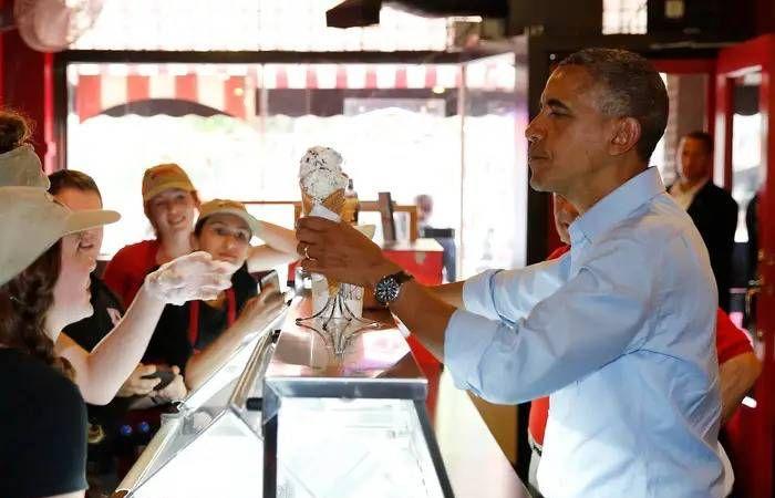 بعد
      90
      عاماً...
      سيارة
      من
      زمن
      الحرب
      تعود
      إلى
      الطريق