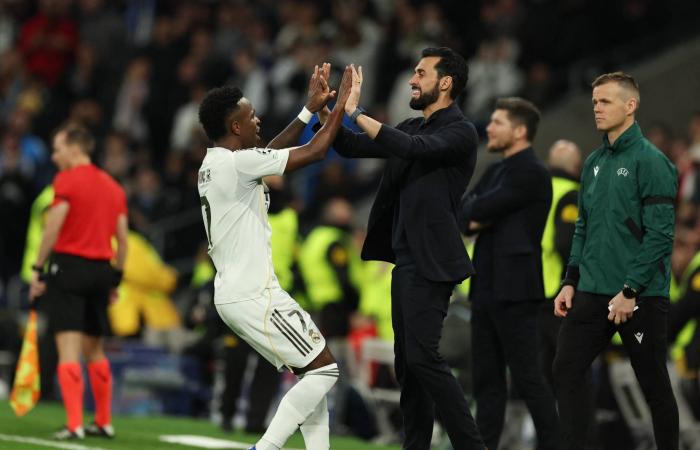 لماذا
      تُقيل
      الأندية
      الكبرى
      مدربيها؟