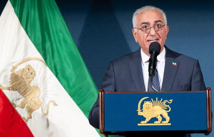 مدى صحة جملة قالها ولي عهد إيران السابق عن "سقوط" النظام.. فريد زكريا يحلل لـCNN