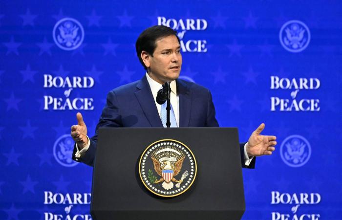 ترمب
      يُدشّن
      «مجلس
      السلام»
      متمسكاً
      بإعمار
      غزة
      ونزع
      سلاح
      «حماس»