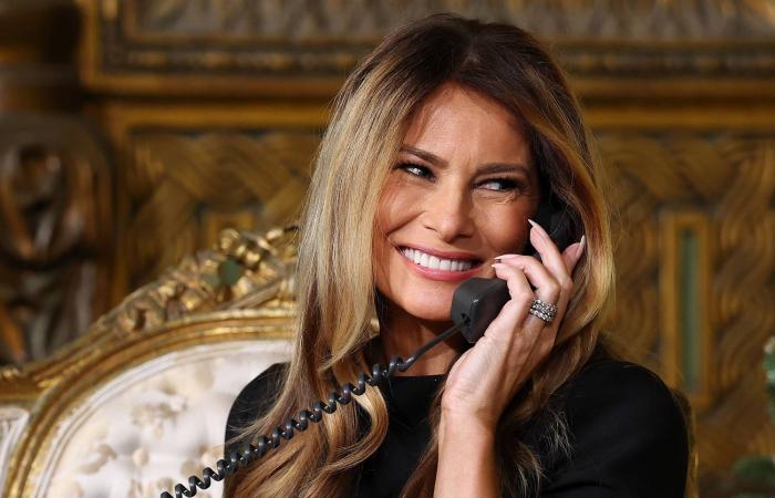 ترمب
      وميلانيا
      يحتفلان
      بالذكرى
      الـ21
      لزواجهما
      بعد
      عودته
      من
      دافوس