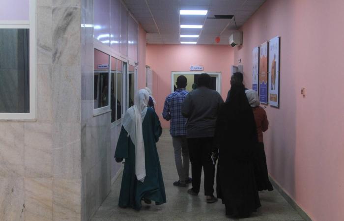 السجن
      ثلاث
      سنوات
      ونصف
      السنة
      لصحافيَين
      تونسيَين
      بارزين