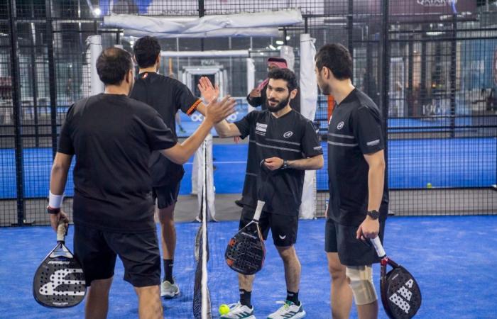 "أشغال" في نصف نهائي بطولة الوزارات والهيئات لرياضة البادل