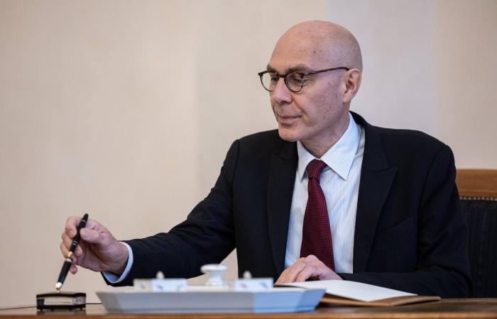 إسرائيل
      منزعجة
      من
      «مرونة»
      أميركية
      مع
      «حماس»