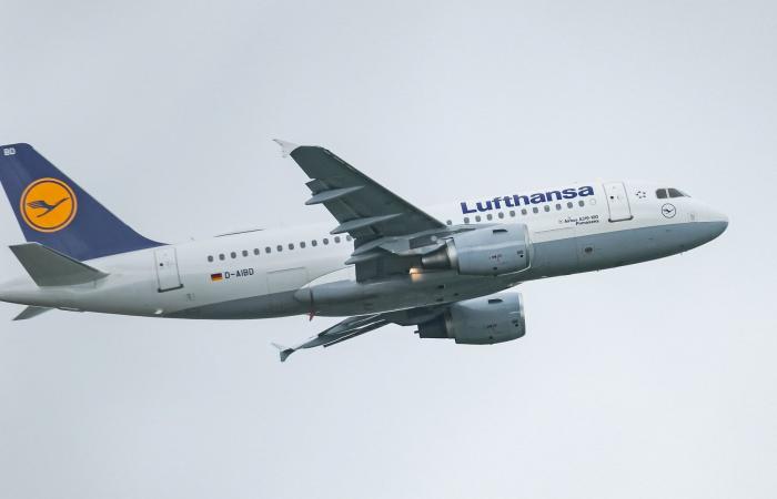 طيران لوفتهانزا يلغي رحلاته إلى طهران حتى 28 مارس لـ"أسباب تشغيلية"