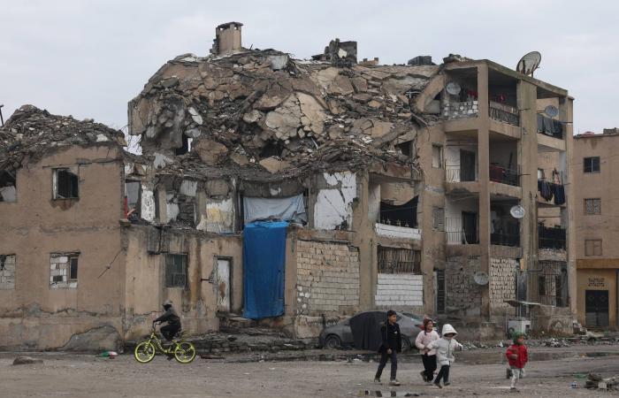 السيسي:
      نرفض
      أي
      ميليشيات
      أو
      كيانات
      موازية...
      ولا
      لتهجير
      الفلسطينيين