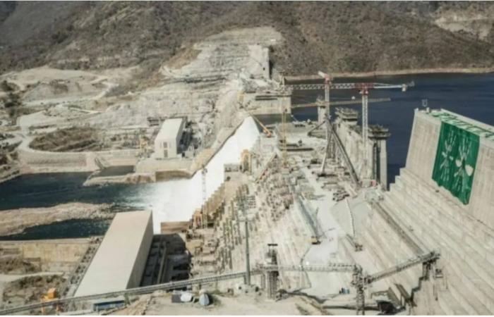 مسؤول
      أميركي
      يزور
      مصر
      وإثيوبيا
      بعد
      حراك
      ترمب
      بشأن
      «سد
      النهضة»