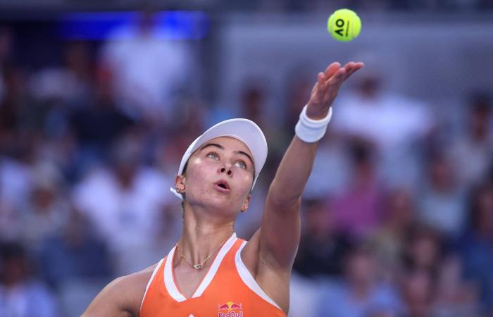 بعد
      أسبوع
      التوتر
      في
      كريستال...
      غلاسنر
      يخفض
      حدة
      الأجواء