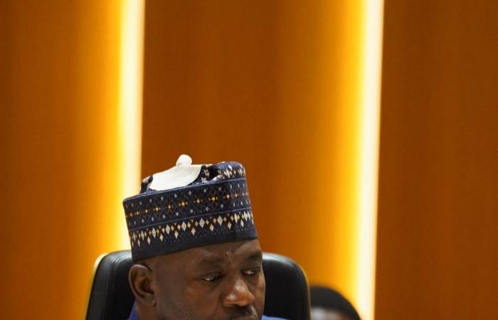 نيجيريا:
      الجيش
      يقضي
      على
      قائدين
      بارزين
      في
      «داعش»