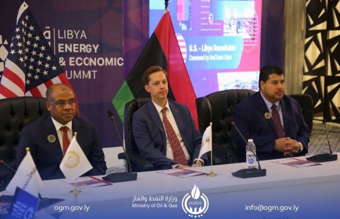 مستشار
      الرئيس
      الأميركي
      يحث
      قادة
      ليبيا
      على
      نبذ
      خلافاتهم