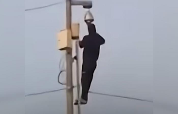 منها تقنية التعرف إلى الوجوه.. هل استخدمت إيران أنظمة مراقبة صينية لقمع الاحتجاجات؟