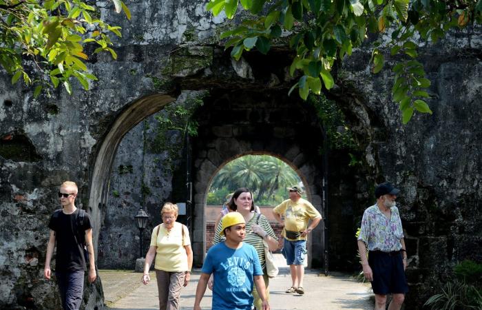 مقبرة ضخمة توثق أهوال الحرب العالمية الثانية ويقول بعض الزوار إنّها "مسكونة"