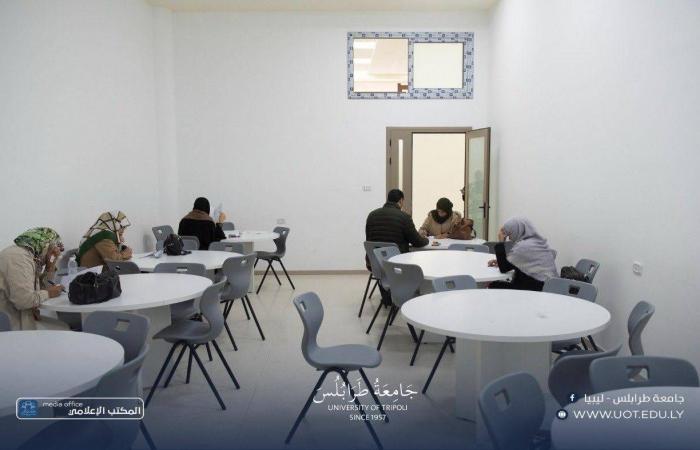 «الوحدة»
      الليبية
      تقيّد
      دراسة
      الطب
      على
      الجامعات
      الحكومية...
      وسط
      تباينات