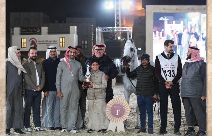 فعاليات مهرجان سوق واقف للفروسية تتواصل بنجاح كبير