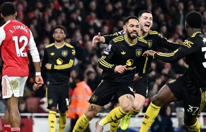 الدوري الإنجليزي.. مانشستر يونايتد يهزم آرسنال المتصدر 3 ـ 2