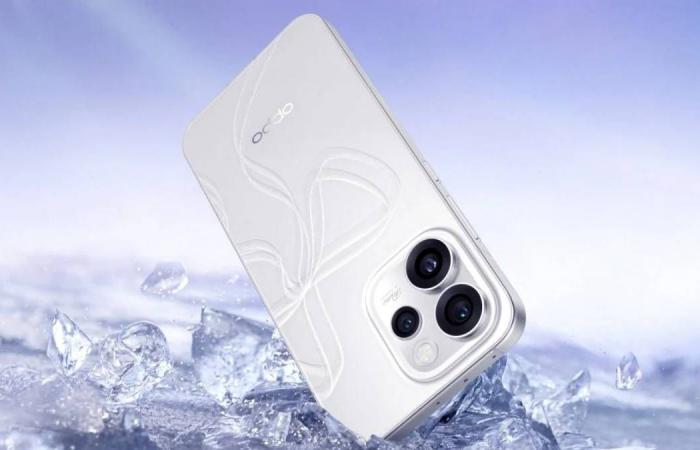 هاتف
      «أوبو
      رينو
      15
      5جي»
      يجمع
      بين
      الذكاء
      الاصطناعي
      وقوة
      التحمل
      وعمر
      البطارية