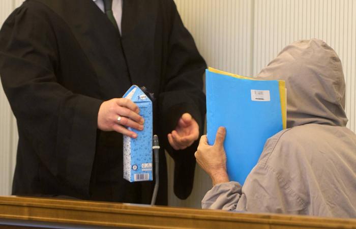 سائقو
      شاحنات
      في
      البلقان
      يغلقون
      معابر
      حدودية
      مع
      الاتحاد
      الأوروبي