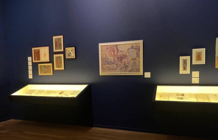 «بدايات»
      معرض
      عن
      بواكير
      الحركة
      الفنية
      السعودية
      ورواد
      تجربتها
      الحداثية