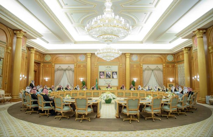 محافظات
      اليمن
      تستقبل
      منحة
      المشتقات
      النفطية
      السعودية
      لتشغيل
      محطات
      الكهرباء